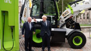 Photo of Heavy plant producer JCB buys up supplies of green hydrogen