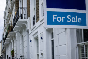 Photo of Double-digit house price growth returns as ‘buoyant’ market keeps up pace