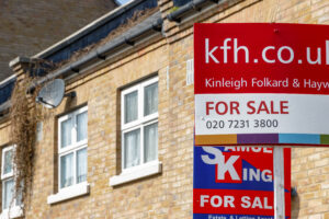 Photo of UK lender allows homebuyers to borrow seven times salary
