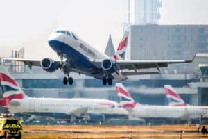 Photo of British Airways owner IAG closes losses as it heads towards recovery