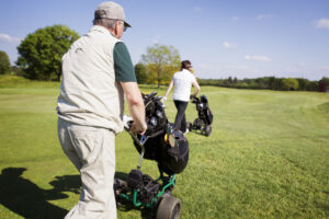 Photo of How to carry your golf clubs safely across the golf course