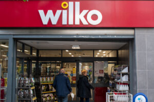 Photo of Wilko apologises for saying staff could come to work if they had Covid