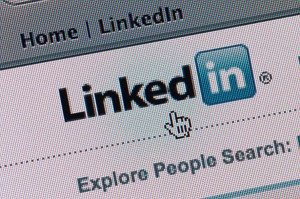 Photo of Top 3 LinkedIn Automation Tools for Marketers