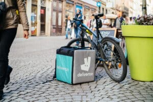 Photo of Deliveroo accused of ‘cynical PR move’ with union deal for couriers