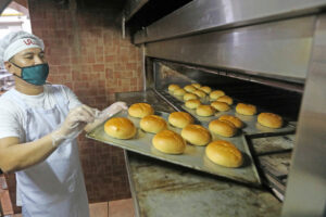 Photo of Bakers scramble to cope amid spike in flour prices