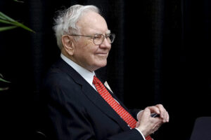 Photo of Warren Buffett charity lunch fetches record winning bid of $19 million