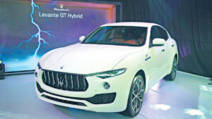 Photo of Maserati electrifies its best-selling SUV