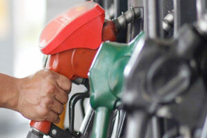 Photo of Ecuador cuts gasoline prices as protests continue