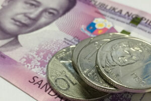 Photo of Peso sinks to fresh 16.5-year low as BSP hikes rates by just 25 bps