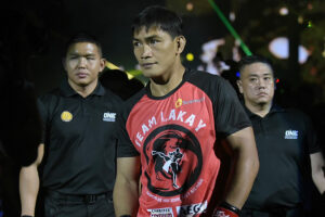 Photo of Folayang wants his rematch with Alvarez in legend vs legend bout