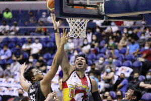 Photo of Six-time MVP JM Fajardo leads the race for Best Player of the Conference