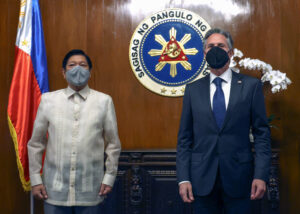 Photo of Blinken commits US to defending Philippines against armed attacks