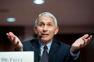 Photo of Fauci, face of US COVID response, to step down from government posts