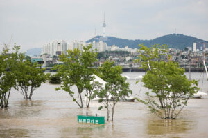 Photo of Torrential rain lessens in S.Korean capital amid heavy flood damage