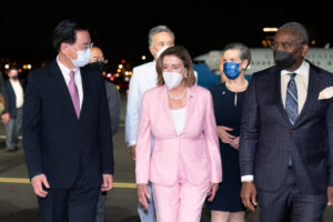 Photo of Pelosi arrives in Taiwan vowing US commitment; China enraged