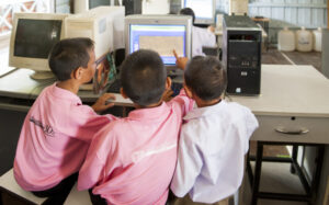 Photo of UK government must tackle digital poverty to close skills gap