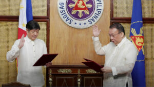 Photo of Ex-Supreme Court chief justice named executive secretary 