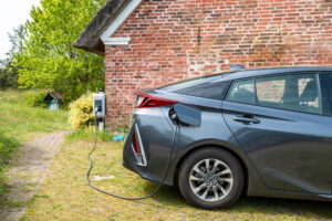 Photo of Housebuilders ‘lobbied against plan for electric car chargers in new homes in England’