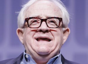 Photo of Comic actor Leslie Jordan, 67, killed in Hollywood car accident