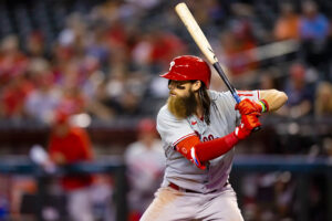 Photo of Underdog Phillies slay Braves, advance to NLCS