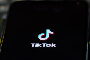 Photo of Simon Cowell’s new TikTok project gives users unreleased music