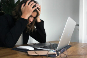 Photo of Companies lack targets for employee mental health, study shows