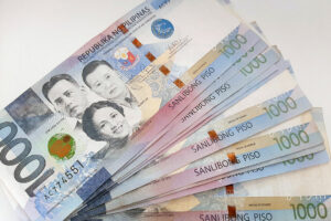 Photo of Peso weakens on hawkish Fed comments