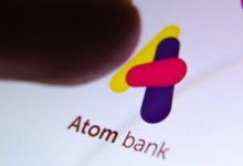 Photo of Atom Bank suspends flotation after raising £30m from investors