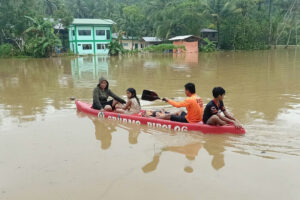 Photo of Search and rescue operations continue after Christmas rains