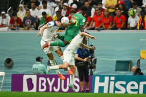 Photo of England surges past Senegal 3-0, will face France in quarterfinal