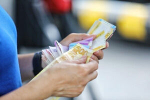 Photo of Peso drops as PPI data fuel Fed hike fears anew