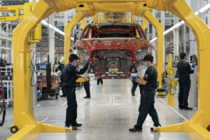 Photo of Car industry in reverse as output crashes to lowest level in 70 years