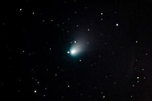 Photo of What to expect during the green comet’s encounter with Earth