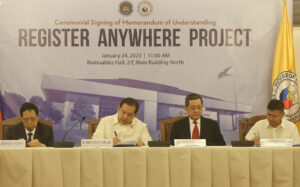 Photo of Comelec opens ‘register anywhere’ site at Batasan for gov’t employees 