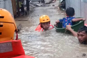 Photo of Residents evacuated in Eastern Visayas, parts of Mindanao as new LPA brings more rain 