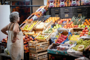 Photo of Argentines feel pain as inflation sizzles to 99%
