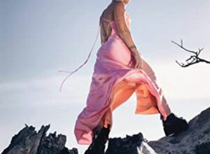 Photo of P!NK celebrates the ‘messiness of life’ with her new album TRUSTFALL