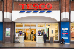 Photo of Tesco boosts staff pay by a further 7%