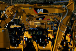 Photo of Caterpillar reaches tentative deal with union, averting possible strike