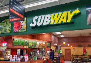 Photo of Billionaire Issa brothers planning £8billion takeover of fast food chain Subway