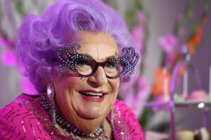 Photo of Barry Humphries, creator of Dame Edna, dies at 89