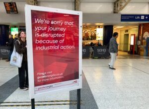Photo of Train operators and union leaders criticise draft UK strike laws