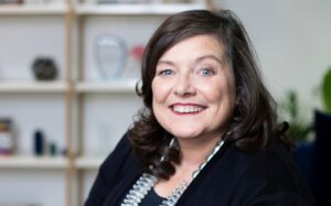 Photo of Starling Bank chief Anne Boden to step down after announcing six-fold profits increase