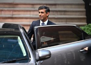 Photo of Prime Minister Rishi Sunak hopes EU will waive electric car tariff