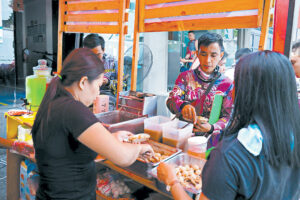 Photo of Ninja Van PHL treats delivery riders at BayaNinja Hub