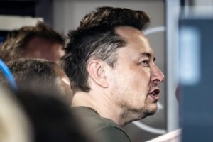 Photo of Elon Musk is the entrepreneur the world is ‘most curious’ about, study reveals