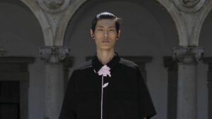 Photo of Valentino returns to Milan Fashion Week with flowery menswear show
