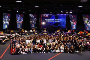 Photo of Oracle Red Bull Racing and Rokt Launch Talent Search for Female F1 Sim Racers