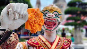 Photo of Ice cream inspired by Thai temple tiles cools admiring tourists