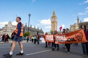 Photo of Just Stop Oil protests cost Met Police £7.7M since April
